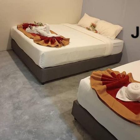 Jaya 5 Homestay - Taman Jaya クアラルンプール エクステリア 写真